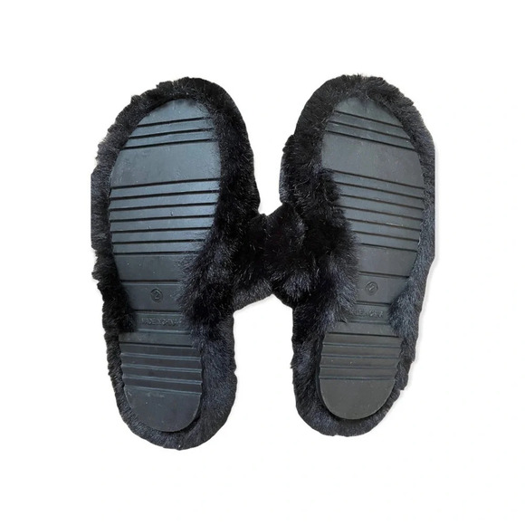 Like  new slipper sandals - Picture 2 of 2